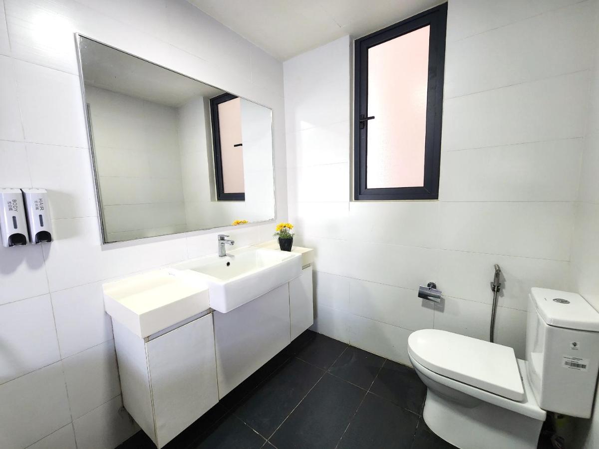 Loft Seaview 2br Jb Ciq 8pax Apartment Johor Bahru