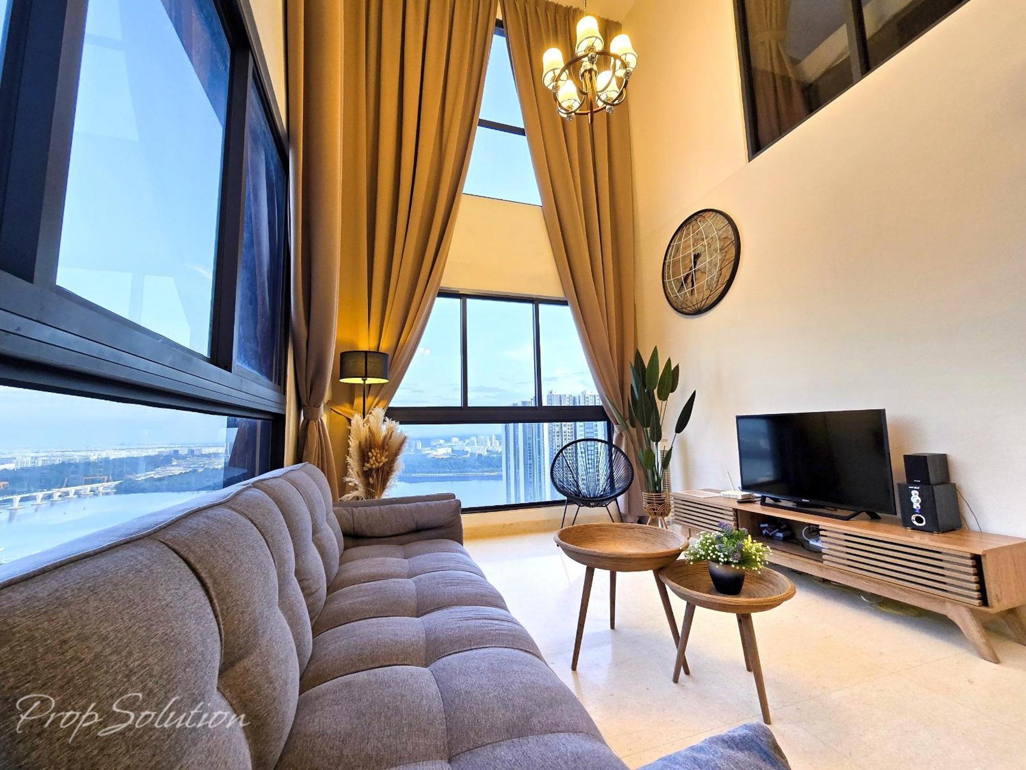 Loft Seaview 2br Jb Ciq 8pax Johor Bahru
